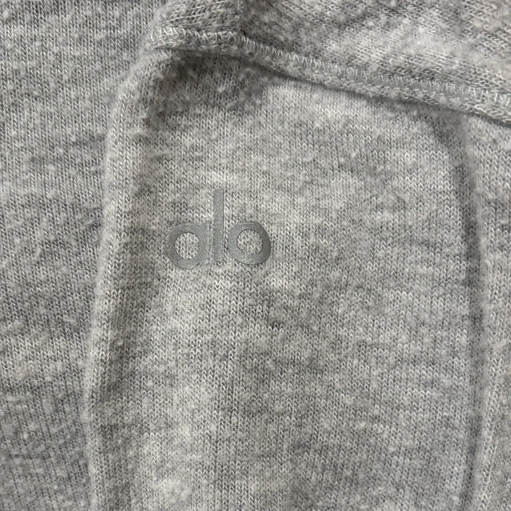 ALO Yoga Light Gray Long Sleeve Henley Top - Picture 3 of 3
